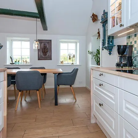 Semesterbostad 6 Person In